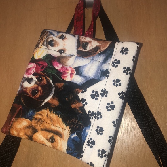 Handmade dog duffle with pouch - Picture 3 of 5